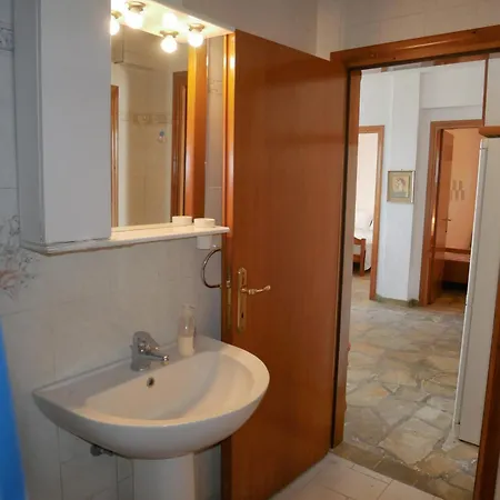 Paradiso With Sea View Apartment